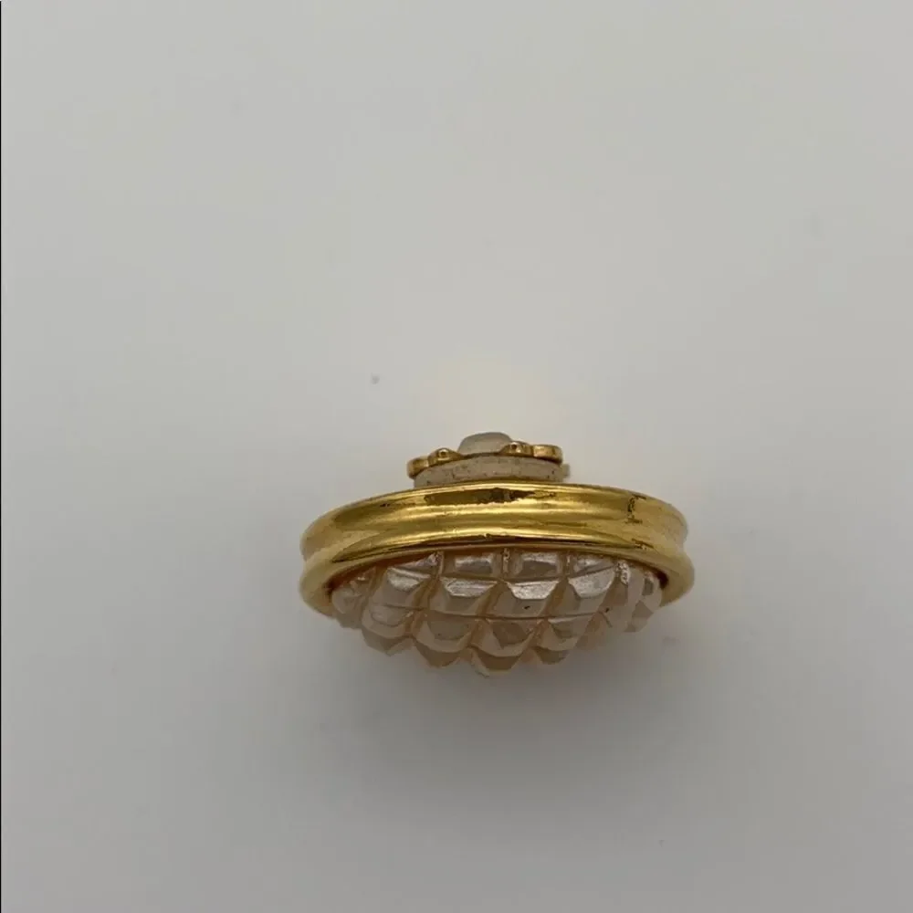Vintage Saxon Clip-on Earrings